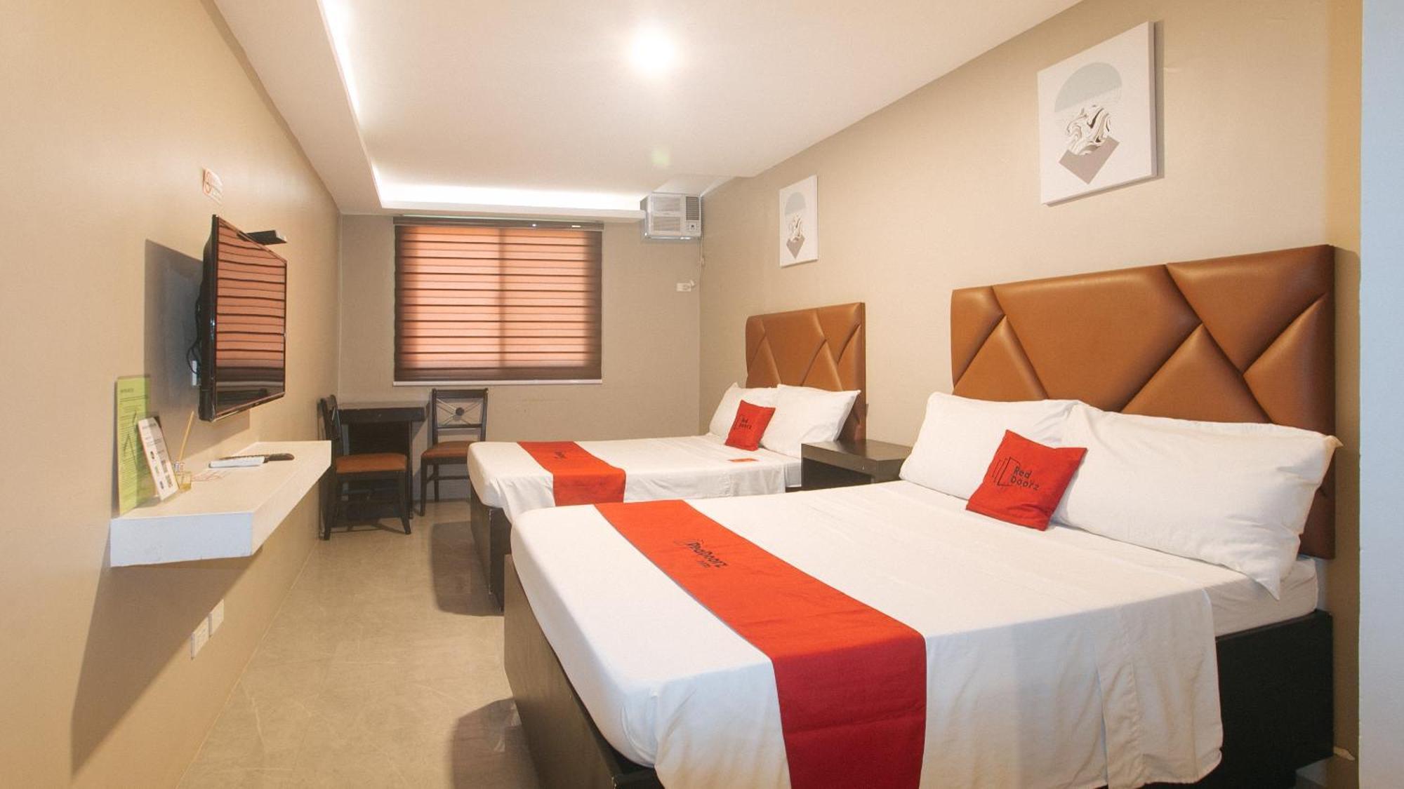 Reddoorz Plus At Seventy Five Inn Near Manila Airport Paranaque City Exterior photo