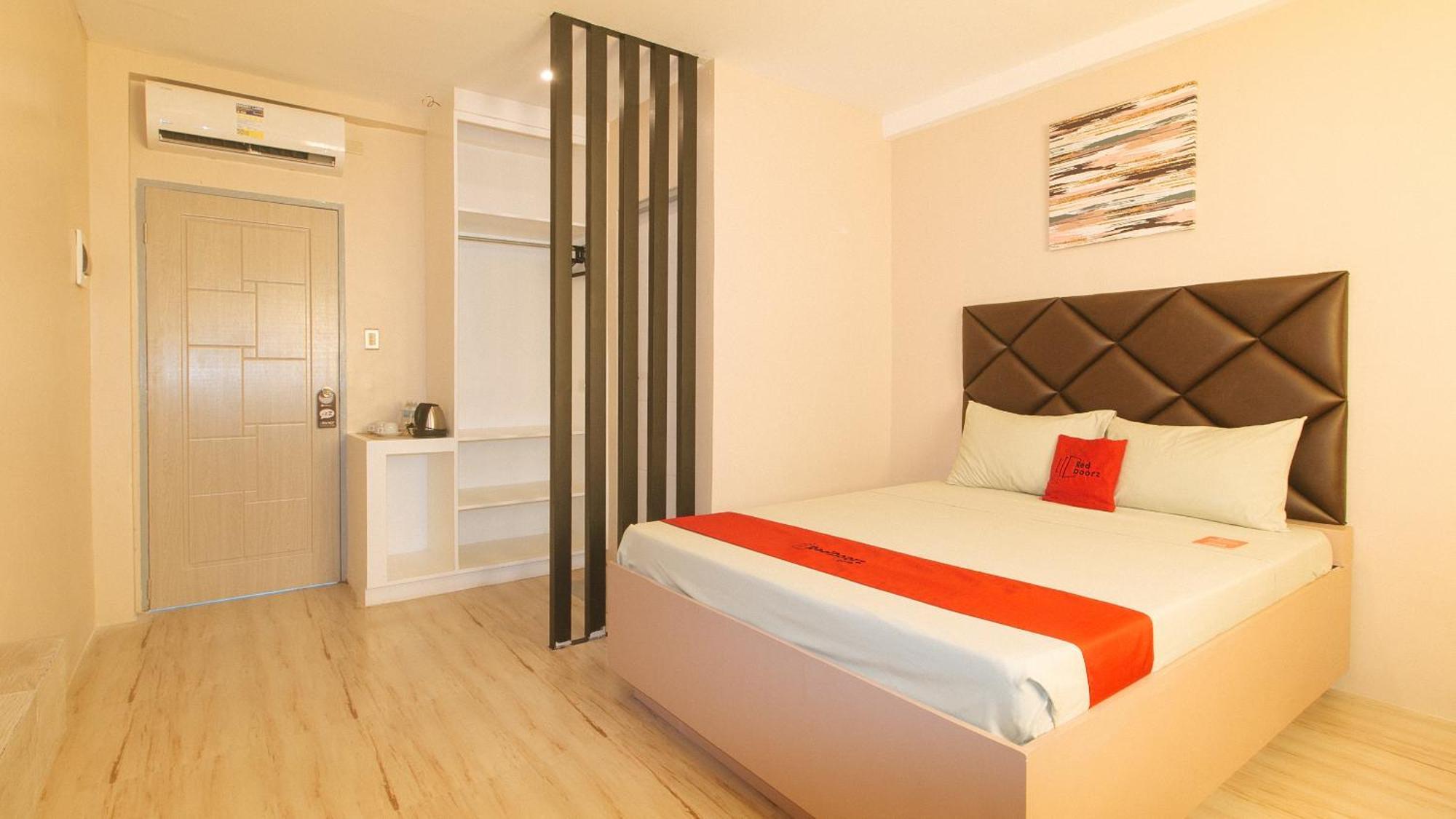 Reddoorz Plus At Seventy Five Inn Near Manila Airport Paranaque City Exterior photo